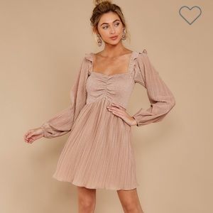 Storia | Red dress boutique